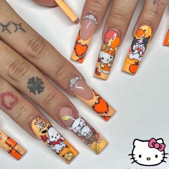 Hello Kitty Acrylic Nails - Picture 2 of 6